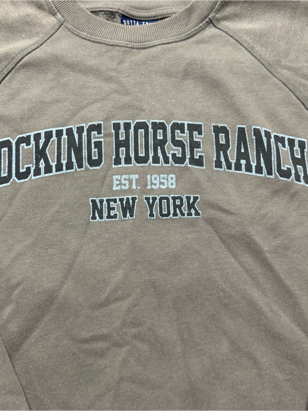 Outta Town Rocking Horse Ranch New York Crewneck Sweatshirt Gray Pullover - Picture 3 of 7